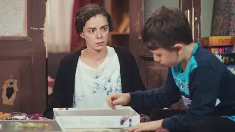 ¿Un milagro? Bahar descubre el inesperado talento de Arda ¿Un milagro? Bahar descubre el inesperado talento de Arda