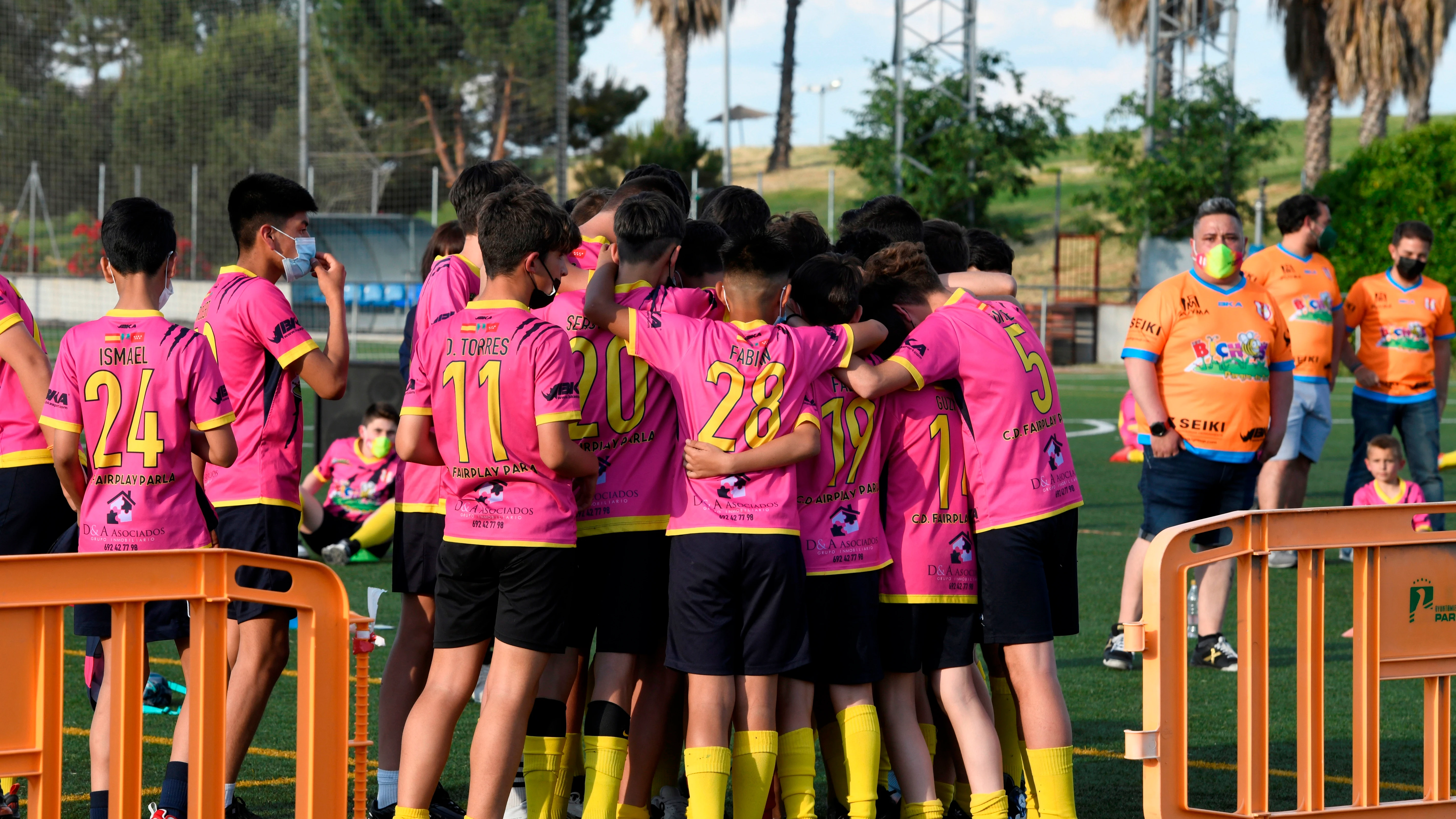 La emotiva despedida del Fairplay Parla a Sa&uacute;l