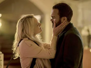 Elisabeth Moss y OT Fagbenle Elisabeth Moss y OT Fagbenle