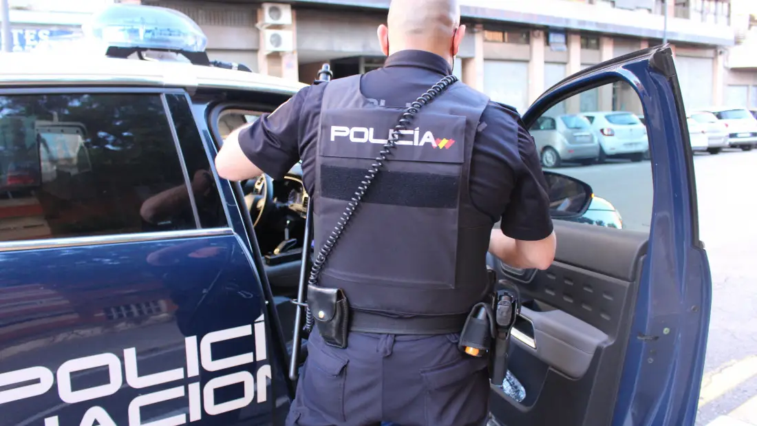Encarcelan a un celador acusado de abusar de una joven anestesiada en un hospital de Valencia Encarcelan a un celador acusado de abusar de una joven anestesiada en un hospital de Valencia
