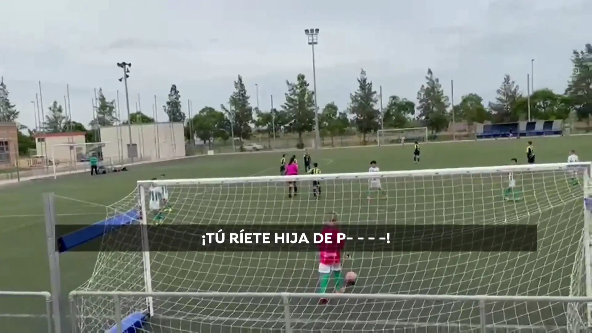 Insultos machistas a una &aacute;rbitra en un partido entre ni&ntilde;os: "&iexcl;Pon la escoba! &iexcl;Bragas a 3 euros!"