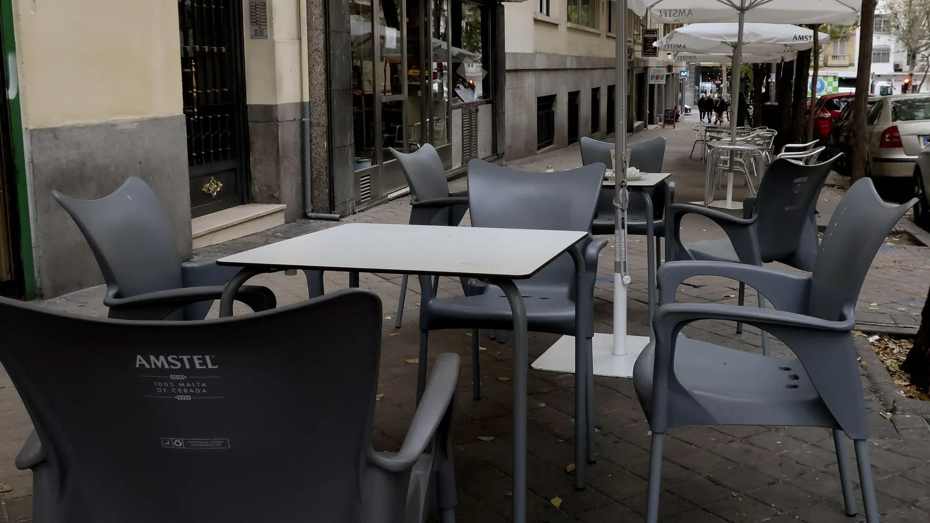 Madrid retrasa el cierre de la hostelería a la 1:00 de la madrugada y aumenta el número de comensales por mesa