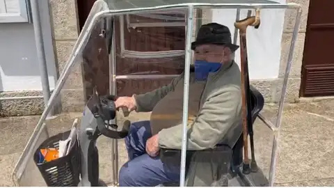 El Manolo-móvil que hace furor en Barro El Manolo-móvil que hace furor en Barro