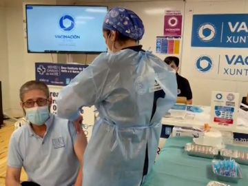 Ourense vacuna con AstraZeneca a la mayoría de menores de 60 años que esperaban su segunda dosis