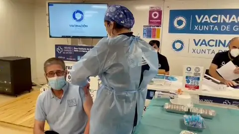 Ourense vacuna con AstraZeneca a la mayoría de menores de 60 años que esperaban su segunda dosis Ourense vacuna con AstraZeneca a la mayoría de menores de 60 años que esperaban su segunda dosis