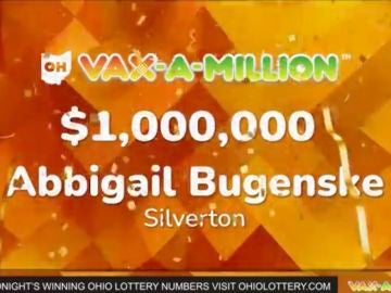 Una mujer gana 1 millón de dólares en una lotería para vacunados Una mujer gana 1 millón de dólares en una lotería para vacunados