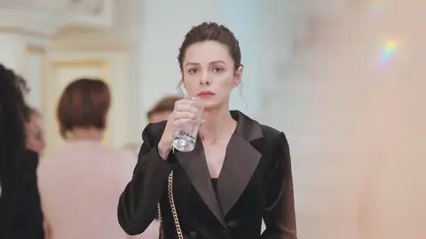 Bahar descubre la alianza entre Cem y Kismet, en los nuevos capítulos de 'Mujer' Bahar descubre la alianza entre Cem y Kismet, en los nuevos capítulos de 'Mujer'