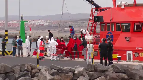 Varios inmigrantes intentan cruzar a Algeciras escondidos en un barco que salía desde Ceuta Varios inmigrantes intentan cruzar a Algeciras escondidos en un barco que salía desde Ceuta
