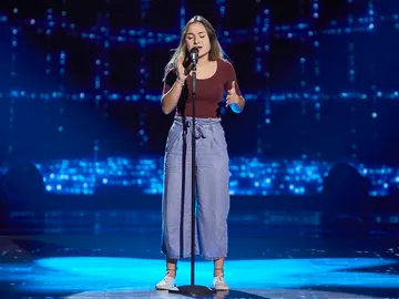 Noa Hernández canta ‘Con la miel en los labios’ en las Audiciones a ciegas de ‘La Voz Kids’ Noa Hernández canta ‘Con la miel en los labios’ en las Audiciones a ciegas de ‘La Voz Kids’