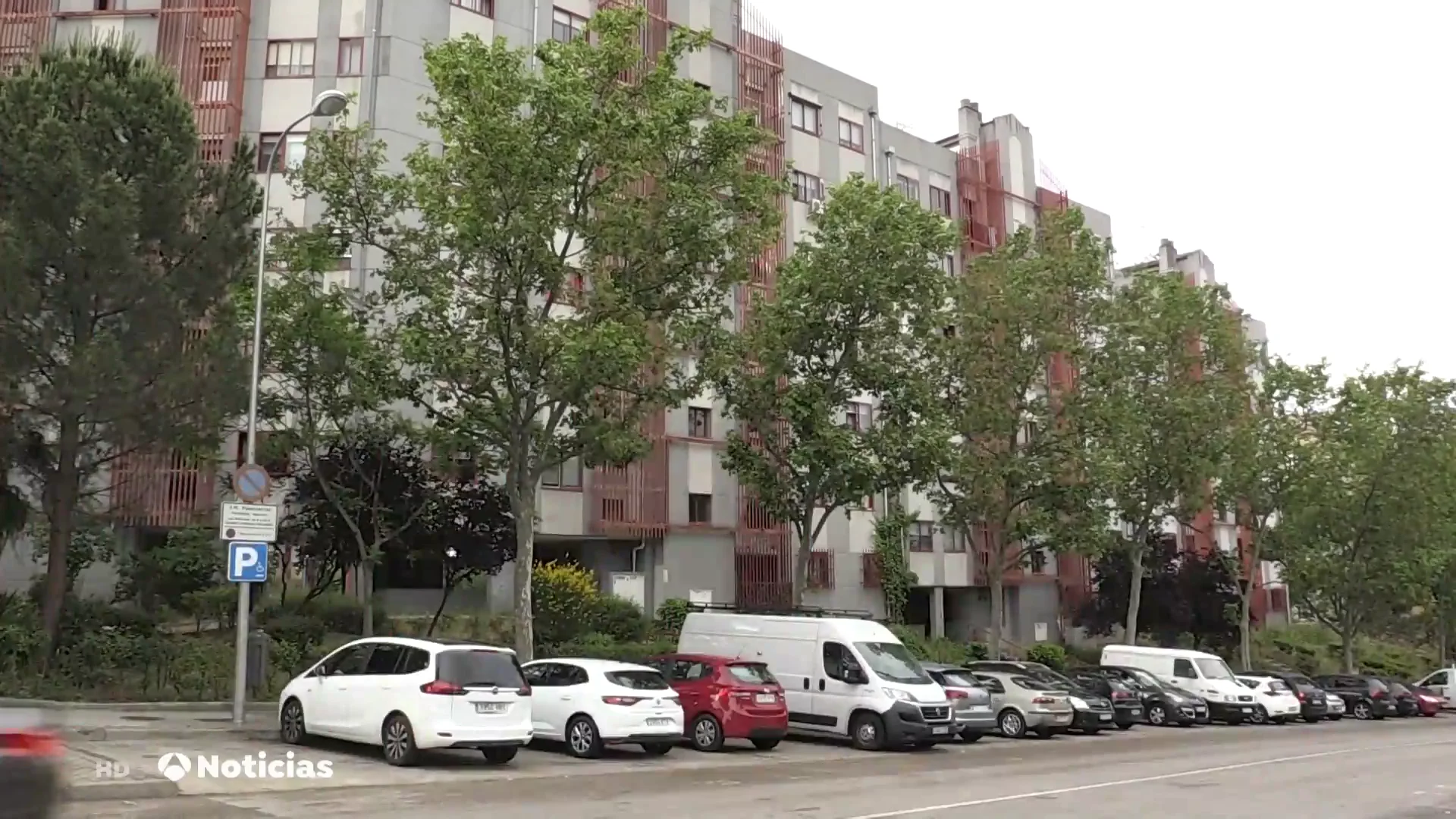 Hallan el cadáver descompuesto de una anciana en Madrid devorado por sus gatos Hallan el cadáver descompuesto de una anciana en Madrid devorado por sus gatos