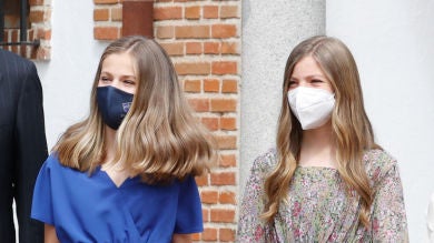 El vestido de Mango de la infanta Sofía de menos de 20 euros para la Confirmación de su hermana