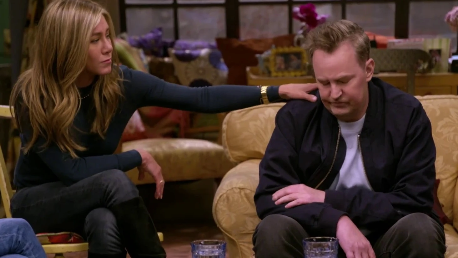Jennifer Aniston y Matthew Perry en 'Friends: The Reunion' Jennifer Aniston y Matthew Perry en 'Friends: The Reunion'