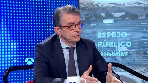 Antonio Catalán. Antonio Catalán.