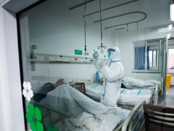 Un paciente ingresado en hospital por coronavirus Un paciente ingresado en hospital por coronavirus