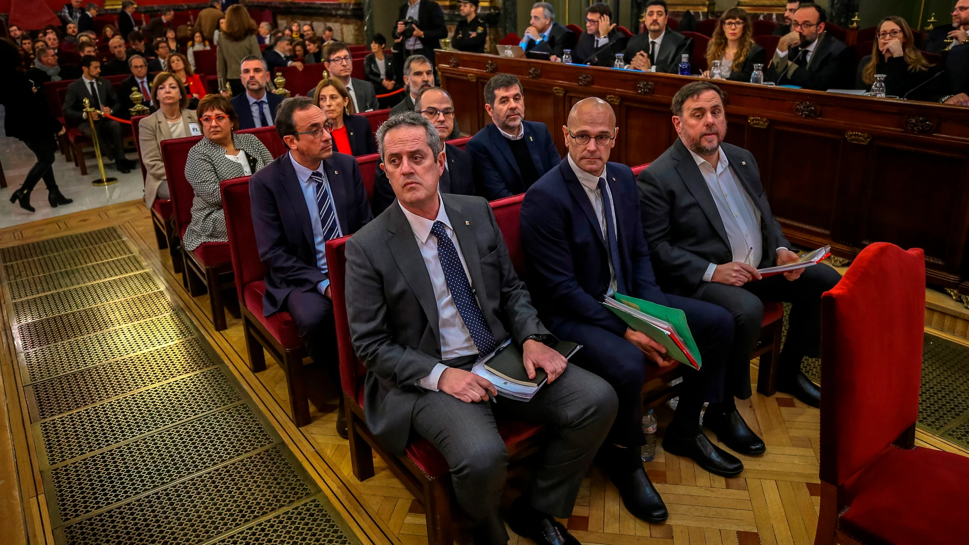 Los 12 líderes independentistas acusados por el 'procés' en el banquillo del Supremo