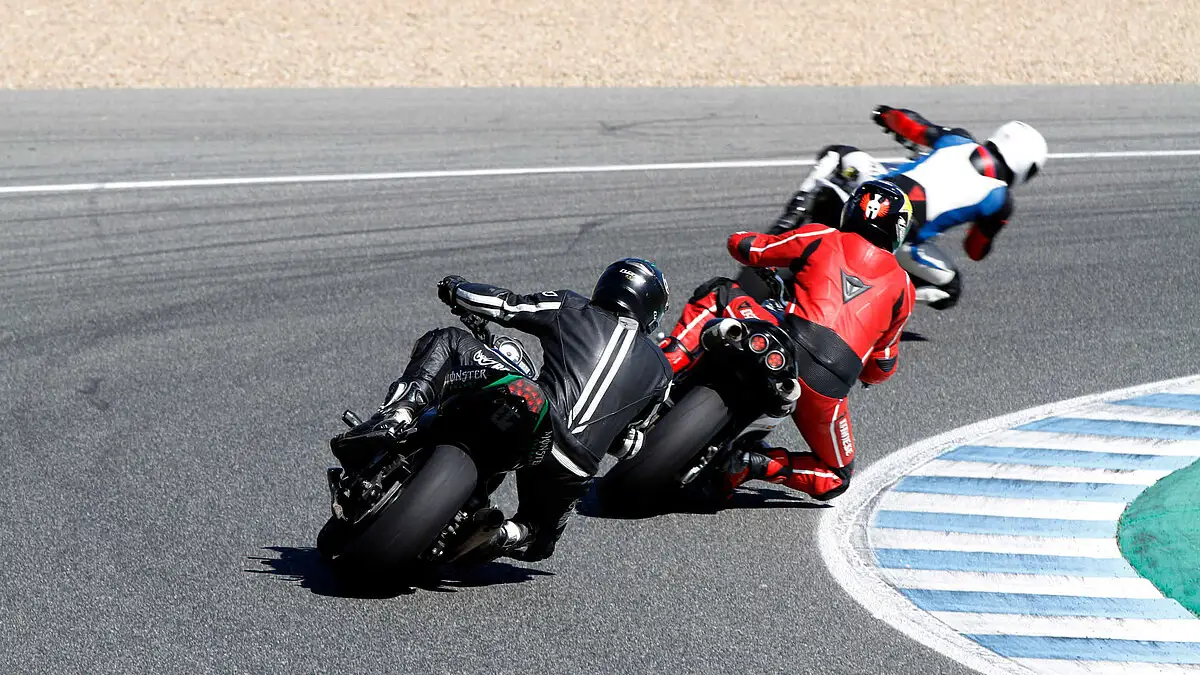 Muere un motorista tras sufrir una caída en el circuito de Jerez de la Frontera Muere un motorista tras sufrir una caída en el circuito de Jerez de la Frontera