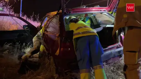 Imagen de uno de los coches implicados en un accidente en Madrid Imagen de uno de los coches implicados en un accidente en Madrid
