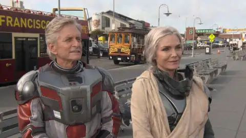 Michelle Pfeiffer y Michael Douglas en 'Ant-Man y la Avispa' Michelle Pfeiffer y Michael Douglas en 'Ant-Man y la Avispa'