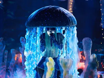 Medusa se pone sentimental en ‘Mask Singer’ con ‘You Gotta Be’ Medusa se pone sentimental en ‘Mask Singer’ con ‘You Gotta Be’