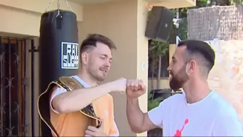 Reven, el ganador de la velada de boxeo entre youtubers de Ibai Llanos: "Asumes que te van a llegar hostias" Reven, el ganador de la velada de boxeo entre youtubers de Ibai Llanos: "Asumes que te van a llegar hostias"