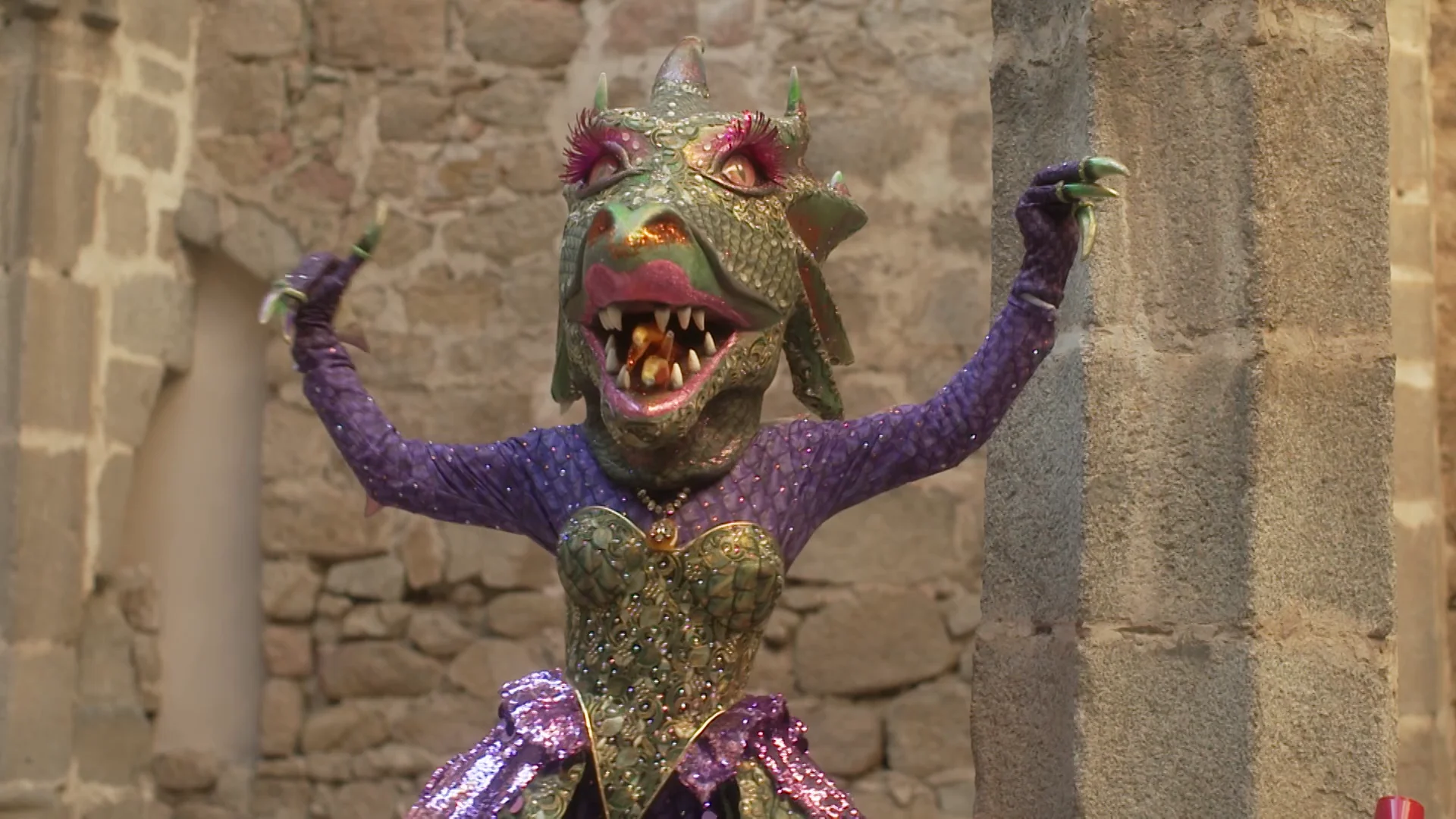 La Dragona relata sus pistas sobre su &ldquo;castillo&rdquo;: &ldquo;Menudos fiestones han visto estos muros&rdquo;