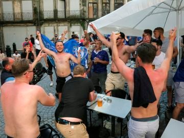 En Portugal califican de "vergüenza" lo ocurrido con los hinchas ingleses durante la final de Champions League