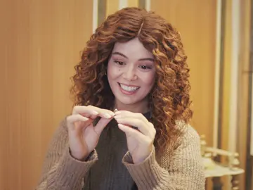 Sirin teje la venganza con la que arruinar la vida a Bahar y a Ceyda Sirin teje la venganza con la que arruinar la vida a Bahar y a Ceyda
