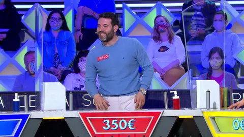 El gracioso despiste de un concursante desata las bromas de Jorge Fernández El gracioso despiste de un concursante desata las bromas de Jorge Fernández