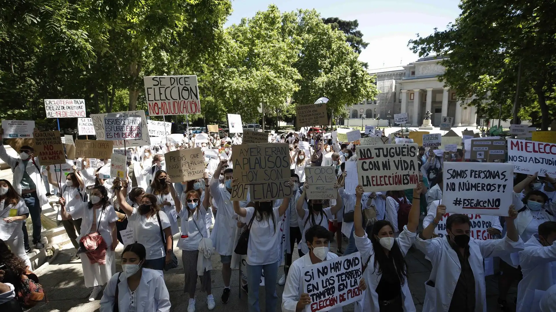 Sanidad ofrece a los MIR que elijan plaza en turnos de 400 personas y crea una aplicaci&oacute;n para ayudarlos