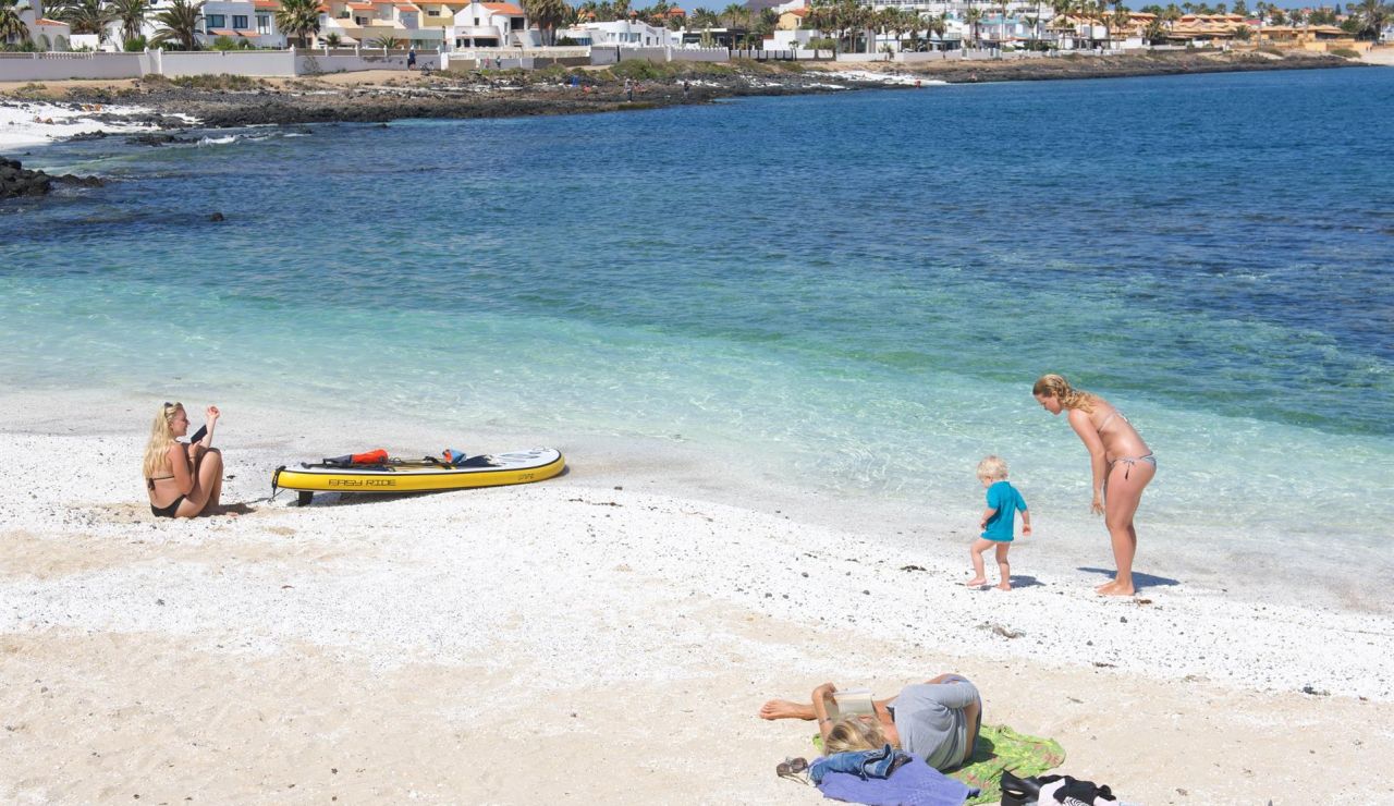 El Reino Unido estudia evaluar por separado a Canarias y Baleares en su semáforo, según su embajador El Reino Unido estudia evaluar por separado a Canarias y Baleares en su semáforo, según su embajador