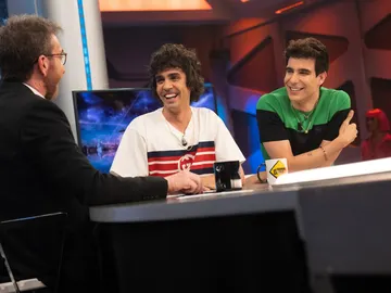 ¿Son Javier Calvo y Javier Ambrossi buenos guardando secretos? Los investigadores de 'Mask Singer' responden ¿Son Javier Calvo y Javier Ambrossi buenos guardando secretos? Los investigadores de 'Mask Singer' responden