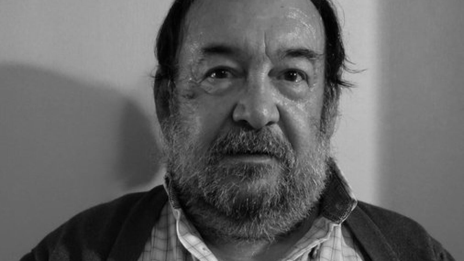 'Lord de Sealand', el nuevo título de Ricardo Sarabia para encontrar trabajo 