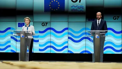 El presidente del Consejo Europeo, Charles Michel y la presidenta de la Comisión Europea, Ursula Von der Leyen, en su comparencia este jueves en Bruselas. El presidente del Consejo Europeo, Charles Michel y la presidenta de la Comisión Europea, Ursula Von der Leyen, en su comparencia este jueves en Bruselas.