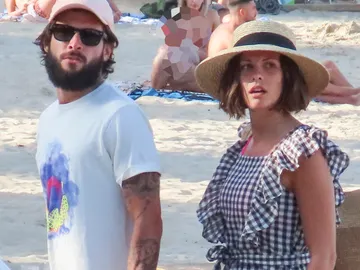 Jessica Bueno y su marido Jota Peleteiro Jessica Bueno y su marido Jota Peleteiro