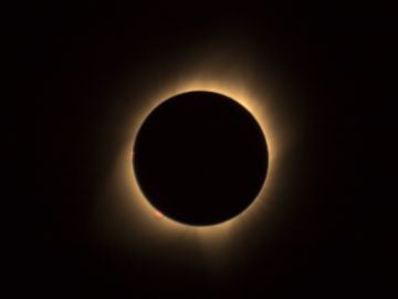 ¿A qué hora se verá el eclipse solar desde España hoy?