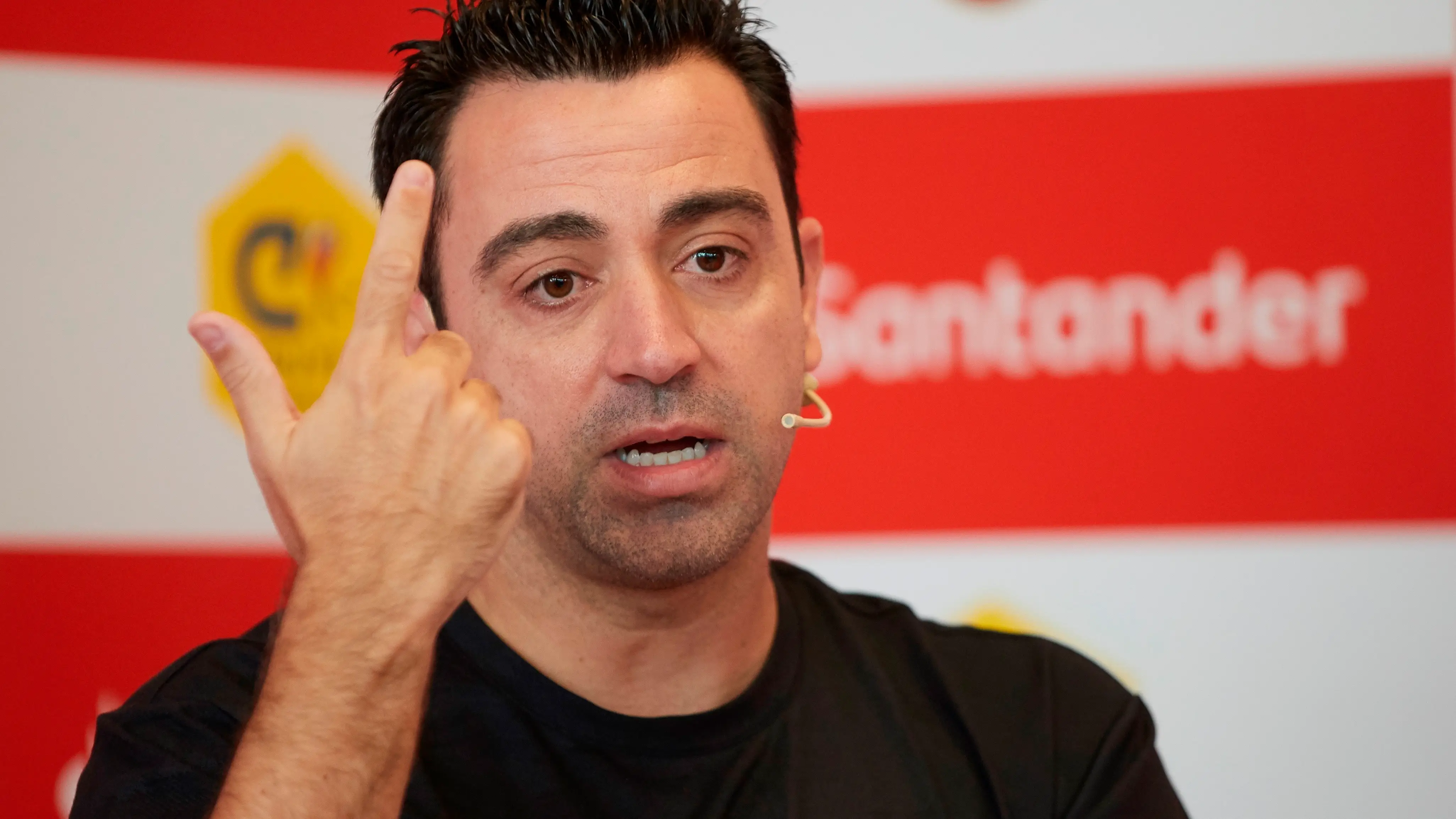 Xavi Hernández: "Estoy en el mercado pero el Barcelona no me ha llamado" Xavi Hernández: "Estoy en el mercado pero el Barcelona no me ha llamado"