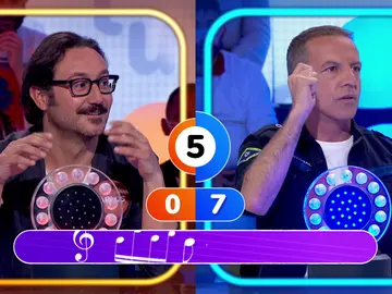 “Tarjetazo” para Cristóbal Soria en ‘La Pista’ que le cede la victoria a Carlos Santos “Tarjetazo” para Cristóbal Soria en ‘La Pista’ que le cede la victoria a Carlos Santos