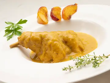 Una receta con la que “vais a triunfar fijo”: muslos de conejo a la sidra con nectarinas, de Karlos Arguiñano Una receta con la que “vais a triunfar fijo”: muslos de conejo a la sidra con nectarinas, de Karlos Arguiñano