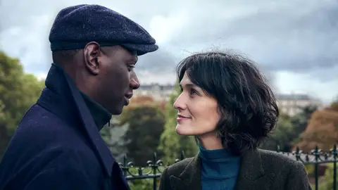 Omar Sy y Clotilde Hesme en la segunda parte de 'Lupin' Omar Sy y Clotilde Hesme en la segunda parte de 'Lupin'