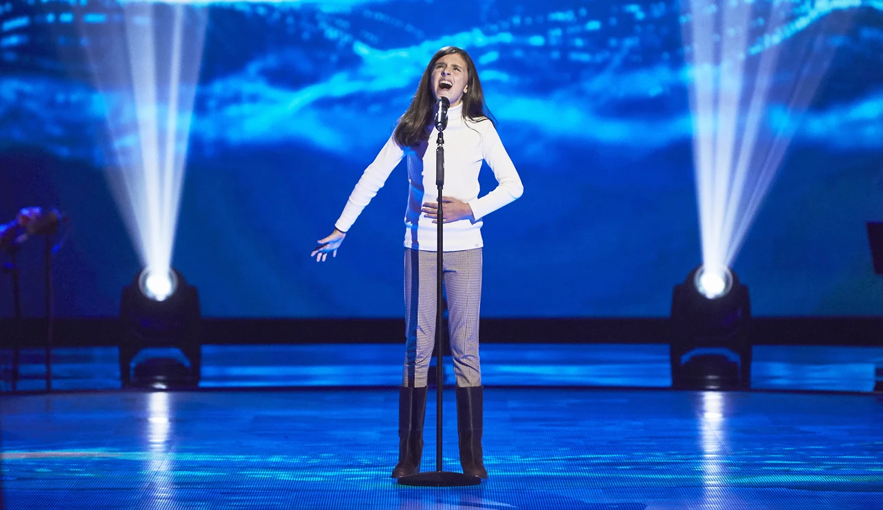 Marta Fernández canta ‘When I was your man’ en las Audiciones a ciegas de ‘La Voz Kids’