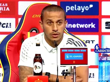 Thiago Alcántara en rueda de prensa Thiago Alcántara en rueda de prensa