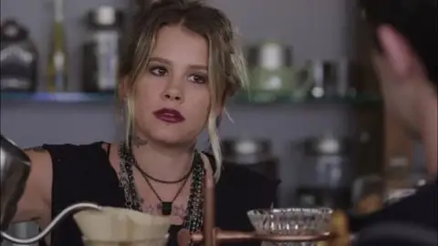 Sosie Bacon en 'Por 13 Razones' Sosie Bacon en 'Por 13 Razones'