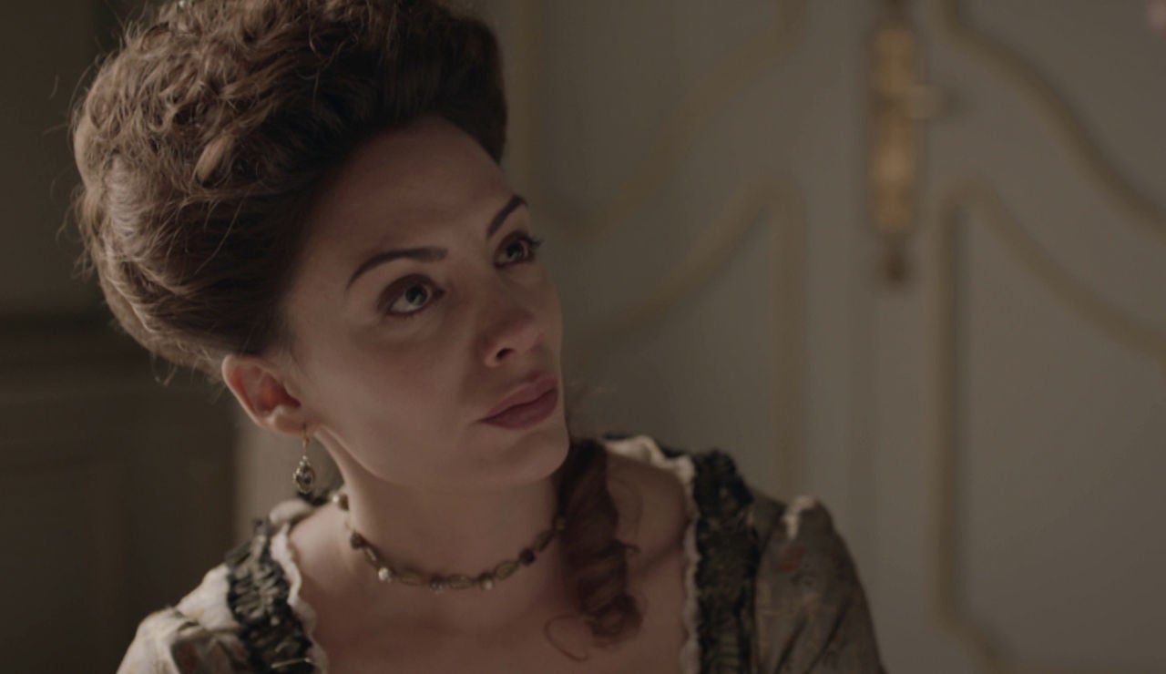 Gabriel pone contras las cuerdas a Amelia en el penúltimo capítulo de 'La cocinera de Castamar' Gabriel pone contras las cuerdas a Amelia en el penúltimo capítulo de 'La cocinera de Castamar'