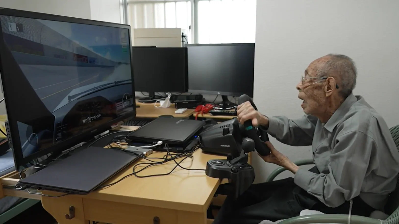 Anciano youtuber con 93 a&ntilde;os