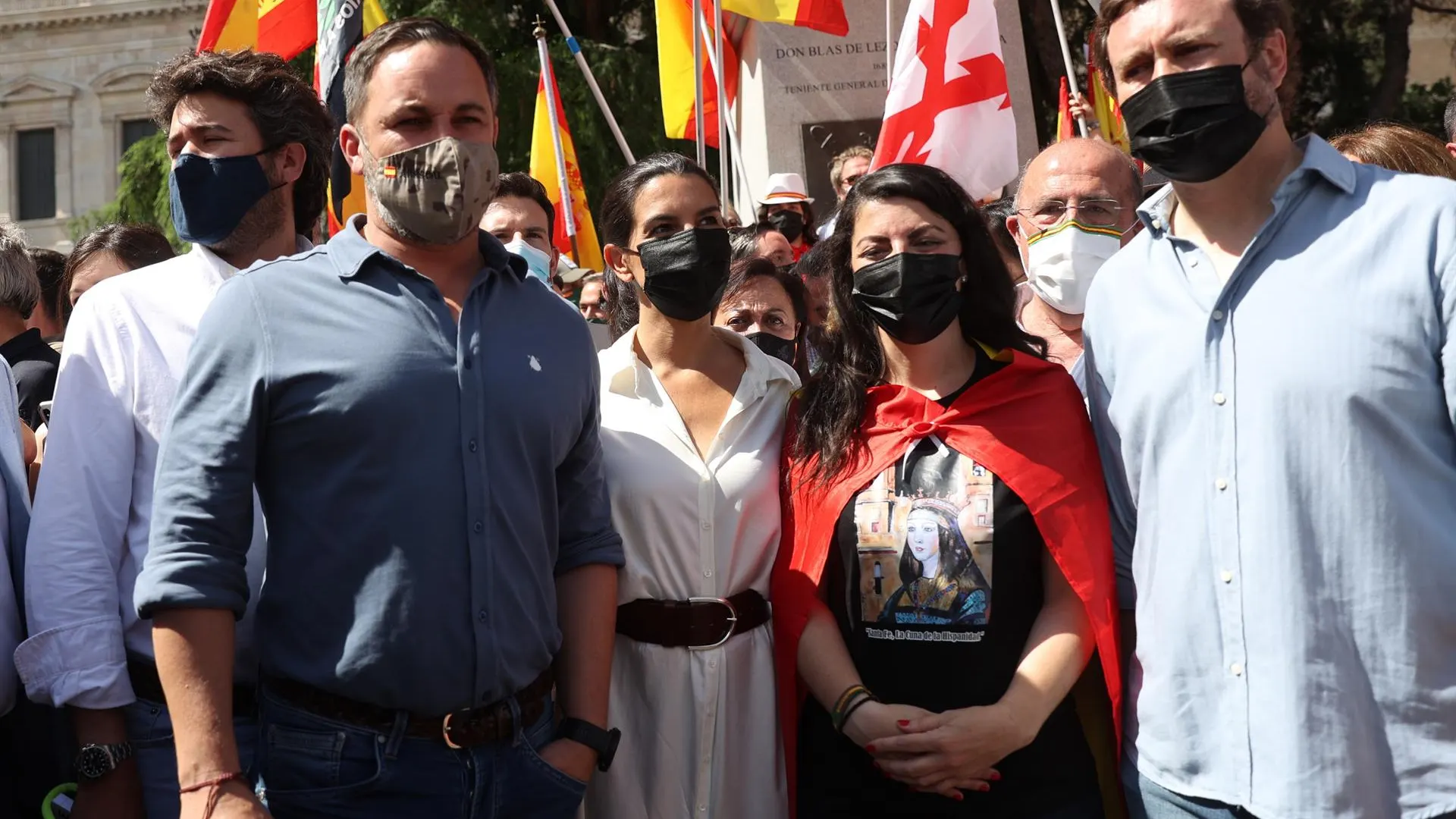 Santiago Abascal en la manifestaci&oacute;n de Col&oacute;n: "Los indultos son una traici&oacute;n"