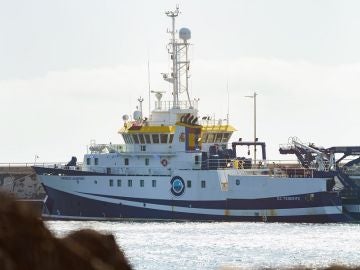 El buque oceanográfico Ángeles Alvariño en el Puerto de Santa Cruz de Tenerife