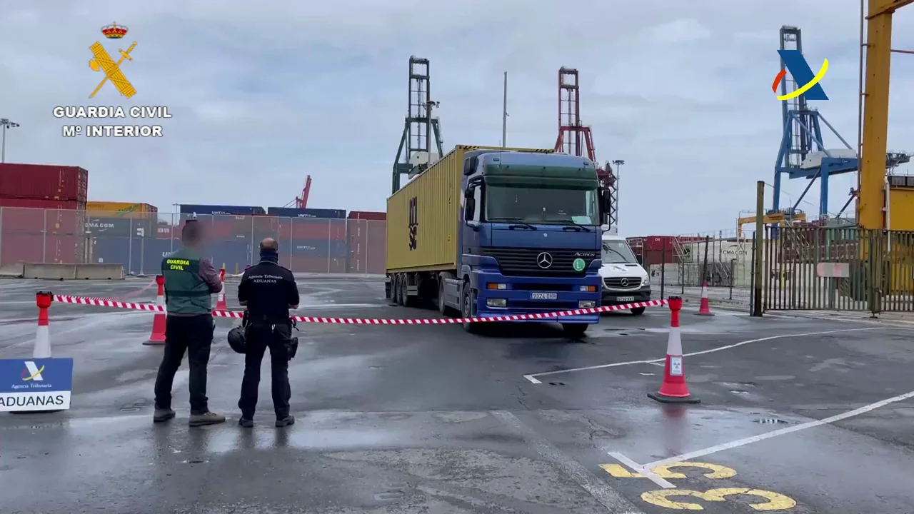 Intervenidos cerca de 1.400 kilos de coca&iacute;na ocultos en el puerto de Bilbao 