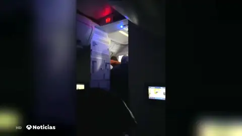 Un vuelo de Los Ángeles a Atlanta realiza un aterrizaje de emergencia por una amenaza de derribamiento Un vuelo de Los Ángeles a Atlanta realiza un aterrizaje de emergencia por una amenaza de derribamiento