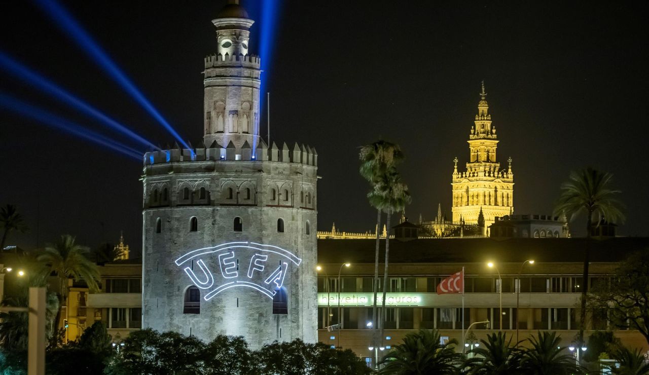 Croquetas, siesta o flamenco callejero, la ristra de tópicos con que la UEFA retrata a Sevilla en la Eurocopa Croquetas, siesta o flamenco callejero, la ristra de tópicos con que la UEFA retrata a Sevilla en la Eurocopa