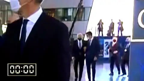 Los 30 segundos de encuentro entre Pedro Sánchez y Joe Biden, en video Los 30 segundos de encuentro entre Pedro Sánchez y Joe Biden, en video
